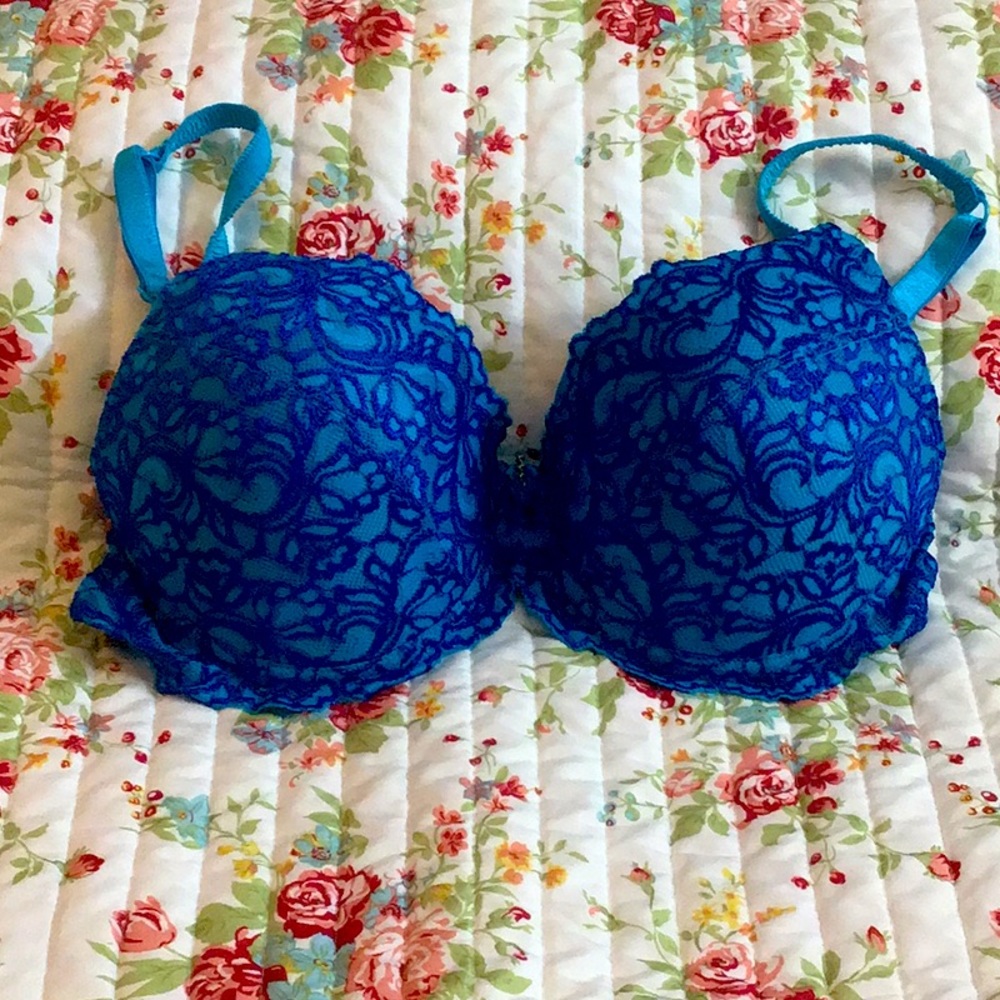 Smart & Sexy 38D Lacy Dual Color Underwire Bra